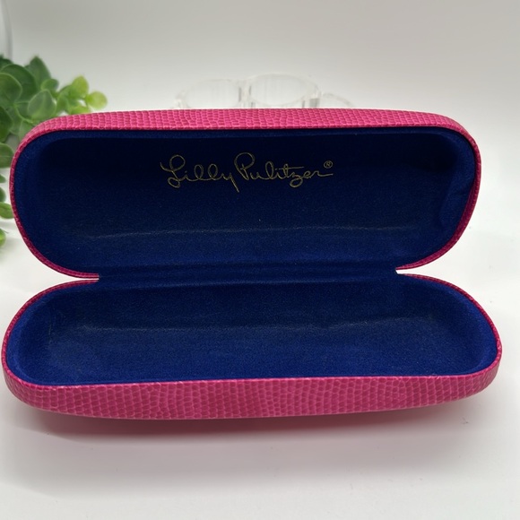 Lily Pulitzer clam shell eyeglass case - Picture 3 of 5